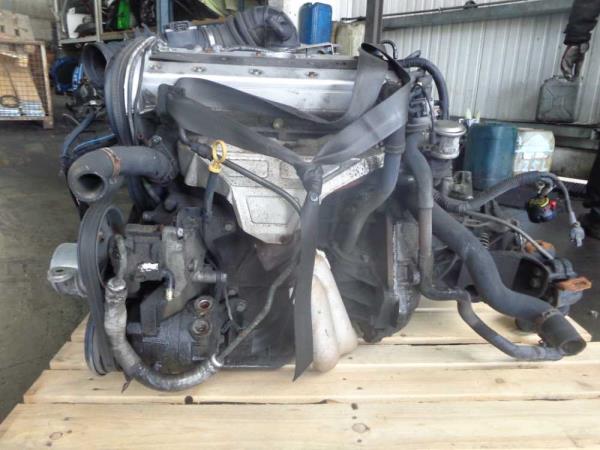 MOTEUR OPEL X20XEV COMPLET ( MOTEUR, BOITE, DEMARREUR, ALTERNATEUR) - Vue 2